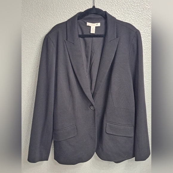 Chicos Jacket Blazer With A Notched Collar & Minimum Stretch   Size 2 - Picture 6 of 7